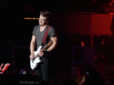 Hunter Hayes shreddin