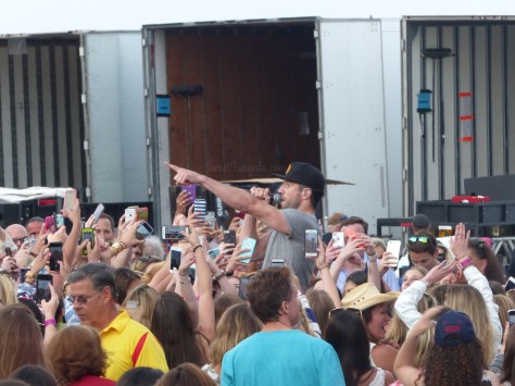 sam hunt %22out in it%22 2